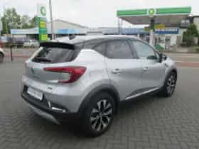 Renault Captur (2024) thumbnail 4