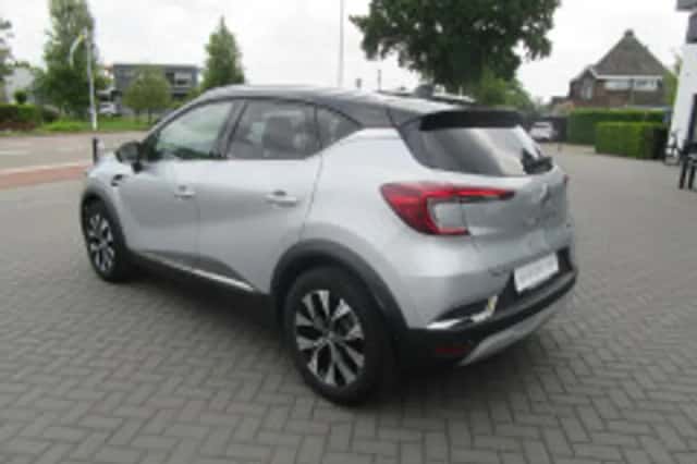 Renault Captur (2024) thumbnail 5