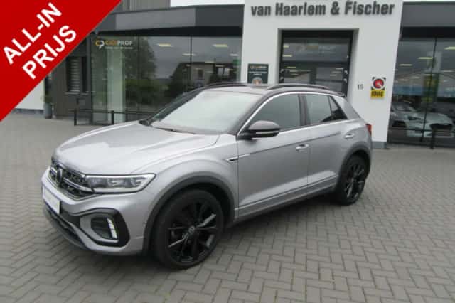 Volkswagen T-Roc (2022) thumbnail 1