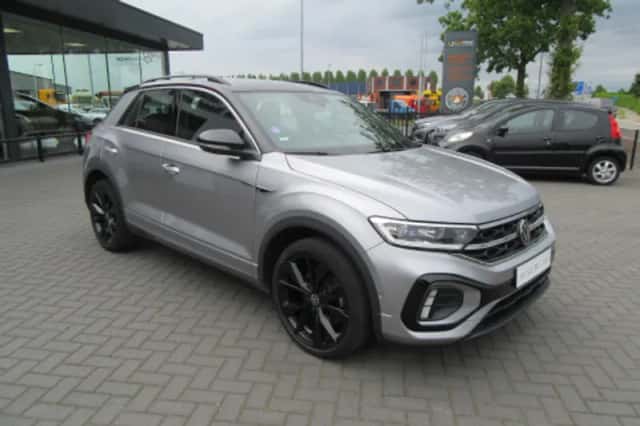 Volkswagen T-Roc (2022) thumbnail 2