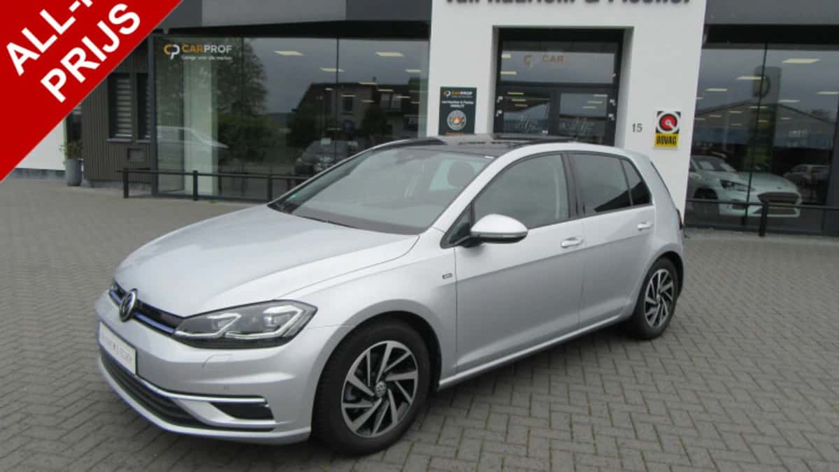 Volkswagen Golf (2018) — foto 1