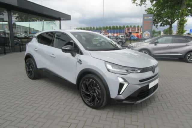Renault Captur (2024) thumbnail 2