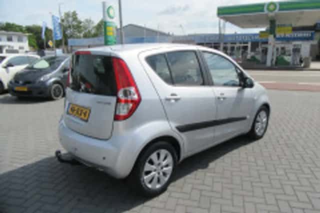 Suzuki Splash (2009) thumbnail 4