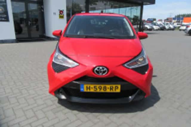 Toyota Aygo (2020) thumbnail 6