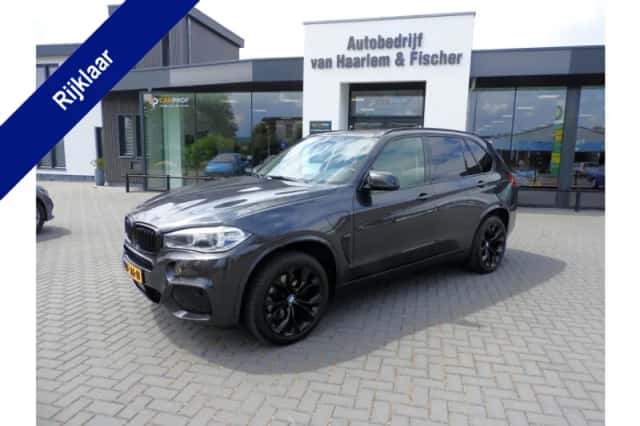 BMW X5 (2018) thumbnail 1
