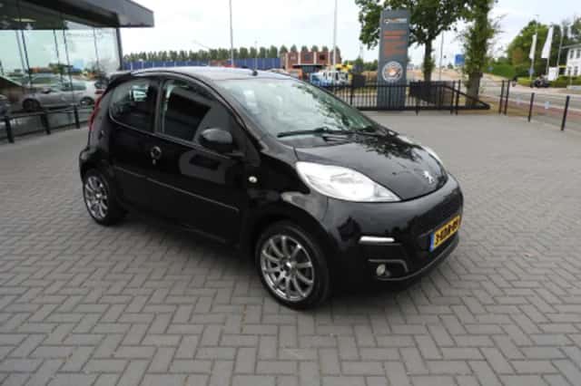 Peugeot 107 (2013) thumbnail 2