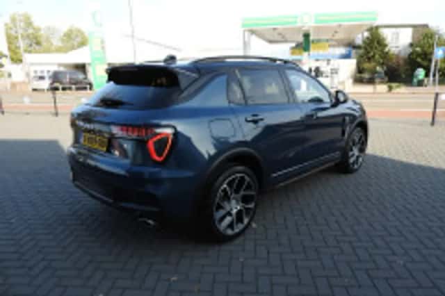 Lynk & Co 01 (2023) thumbnail 4