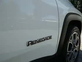 Jeep Renegade (2016) thumbnail 22