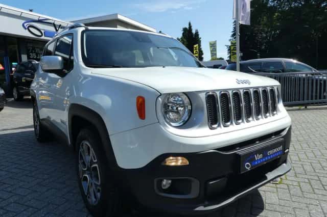Jeep Renegade (2016) thumbnail 5