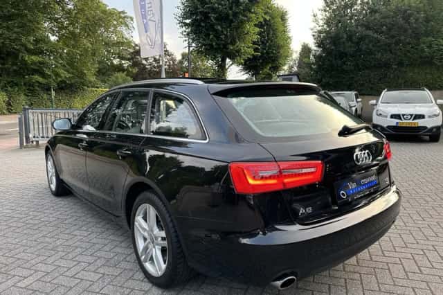 Audi A6 (2011) thumbnail 3