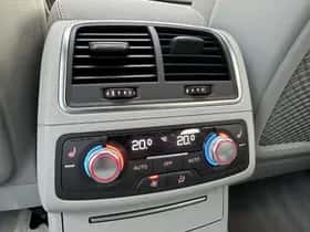 Audi A6 (2011) thumbnail 22