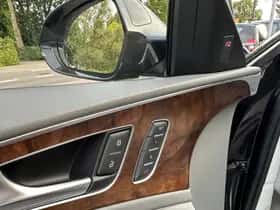 Audi A6 (2011) thumbnail 24