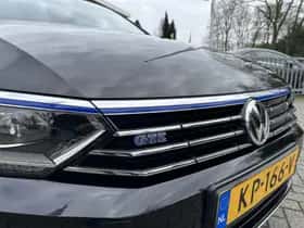 Volkswagen Passat (2016) thumbnail 15