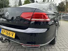 Volkswagen Passat (2016) thumbnail 18