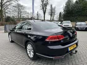 Volkswagen Passat (2016) thumbnail 3