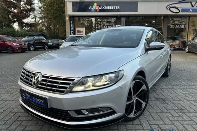 Volkswagen CC (2015) thumbnail 1