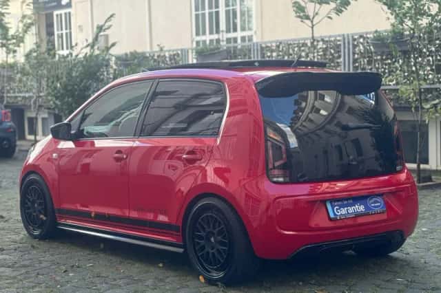 Volkswagen Up! (2013) thumbnail 2