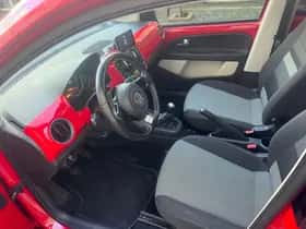 Volkswagen Up! (2013) thumbnail 11