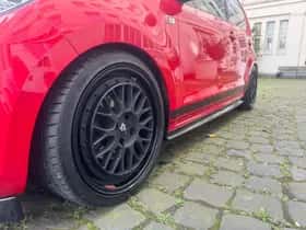 Volkswagen Up! (2013) thumbnail 7