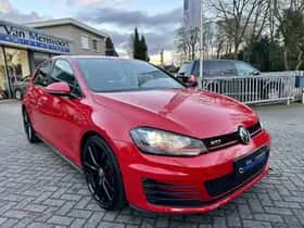 Volkswagen Golf (2016) thumbnail 6