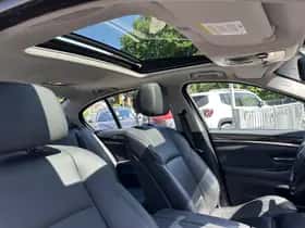 BMW 5-Serie (2010) thumbnail 12