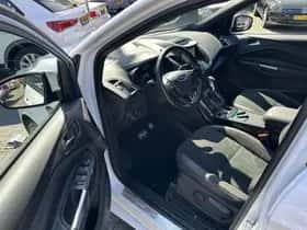 Ford Kuga (2018) thumbnail 14