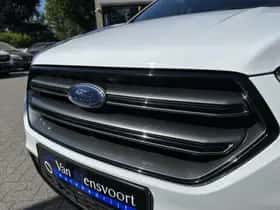Ford Kuga (2018) thumbnail 17