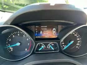 Ford Kuga (2018) thumbnail 32