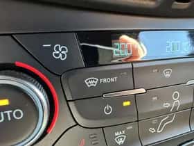 Ford Kuga (2018) thumbnail 34