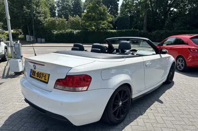 BMW 1-Serie (2009) thumbnail 4