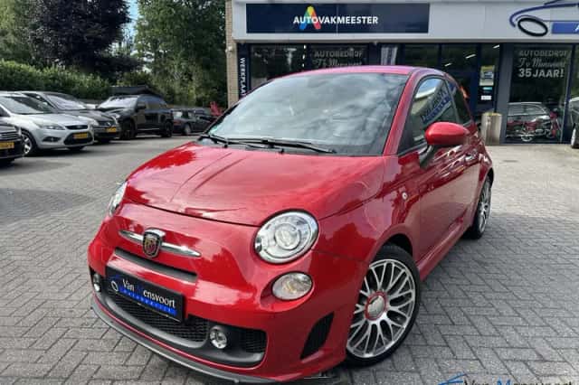 Fiat 500 (2015) thumbnail 1
