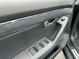 Audi A4 (2005) thumbnail 15