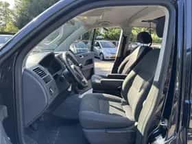 Volkswagen Multivan (2012) thumbnail 17