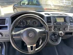 Volkswagen Multivan (2012) thumbnail 19