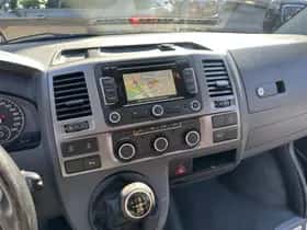 Volkswagen Multivan (2012) thumbnail 20