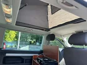 Volkswagen Multivan (2012) thumbnail 24