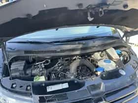 Volkswagen Multivan (2012) thumbnail 26