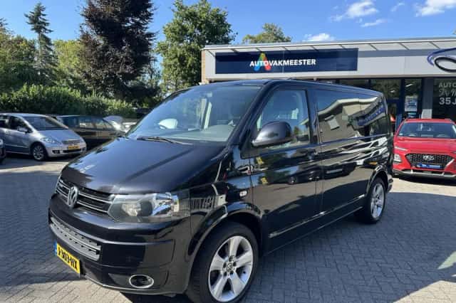 Volkswagen Multivan (2012) thumbnail 4