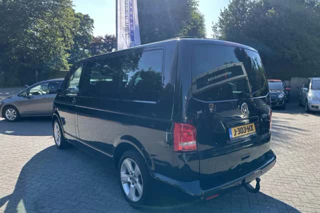 Volkswagen Multivan (2012) thumbnail 5