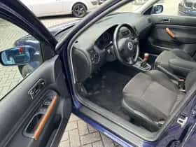 Volkswagen Golf (2000) thumbnail 18