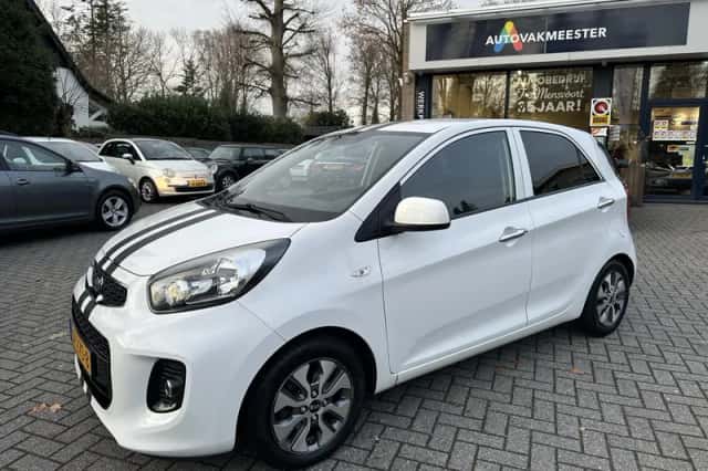 Kia Picanto (2016) thumbnail 2