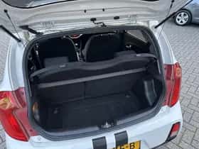 Kia Picanto (2016) thumbnail 23