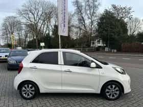 Kia Picanto (2016) thumbnail 5
