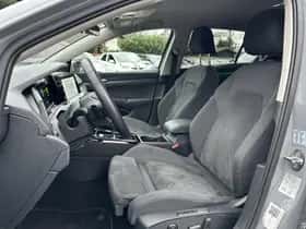 Volkswagen Golf (2023) thumbnail 14