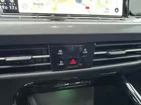 Volkswagen Golf (2023) thumbnail 24