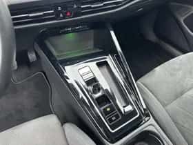 Volkswagen Golf (2023) thumbnail 25