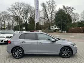 Volkswagen Golf (2023) thumbnail 5