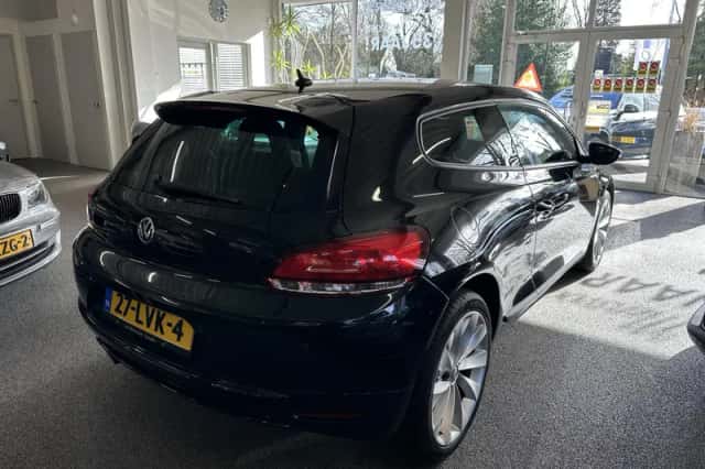 Volkswagen Scirocco (2010) thumbnail 3