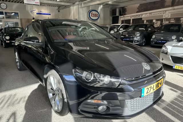 Volkswagen Scirocco (2010) thumbnail 4
