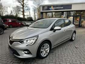 Renault Clio (2021) thumbnail 2